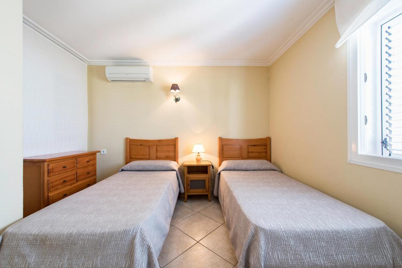 Es Cana Apartamentos Es Cane מראה חיצוני תמונה