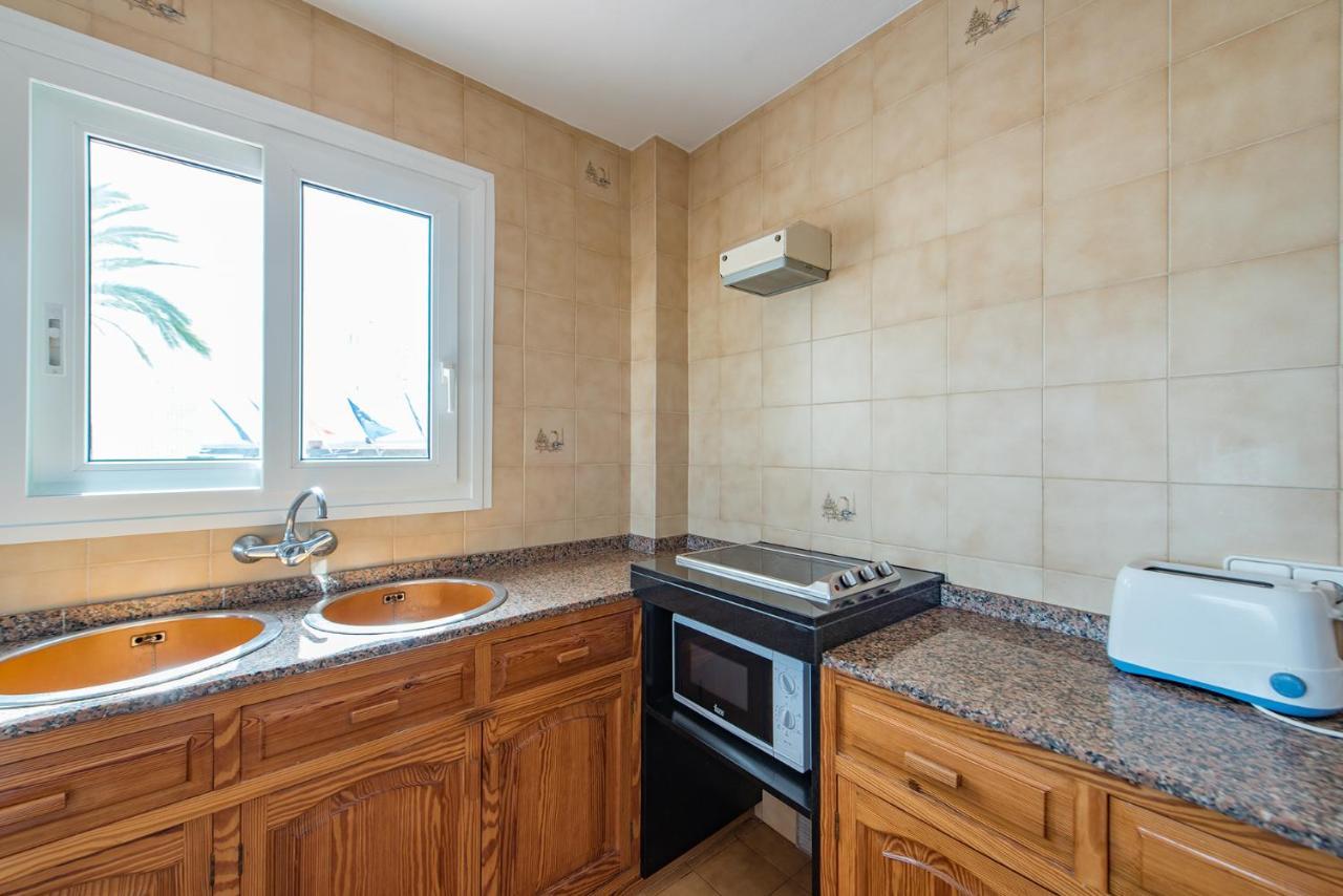Es Cana Apartamentos Es Cane מראה חיצוני תמונה