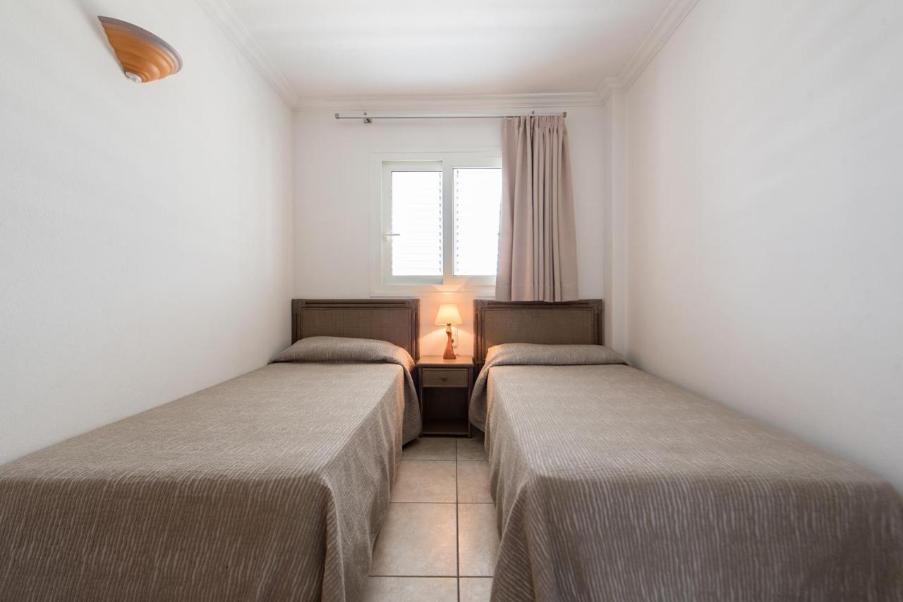 Es Cana Apartamentos Es Cane מראה חיצוני תמונה
