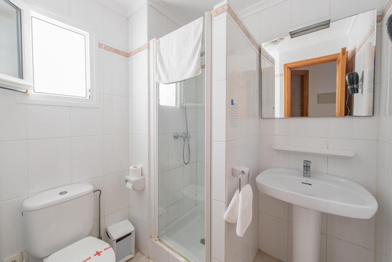 Es Cana Apartamentos Es Cane מראה חיצוני תמונה
