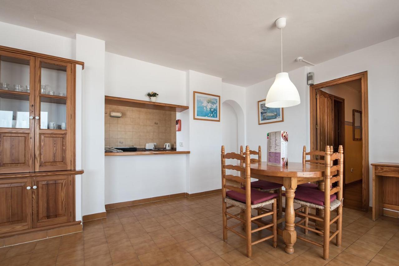 Es Cana Apartamentos Es Cane מראה חיצוני תמונה